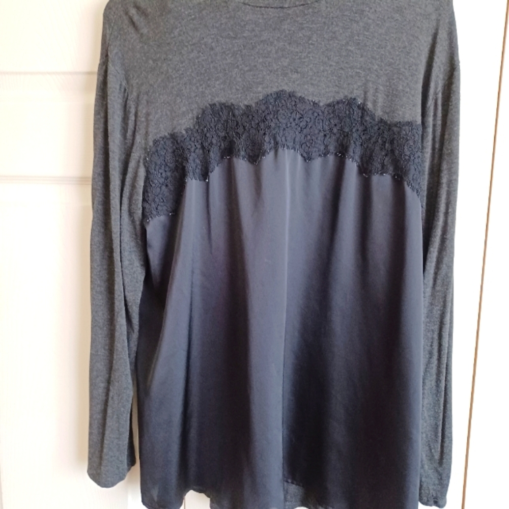 Black turtle neck long sleeve top